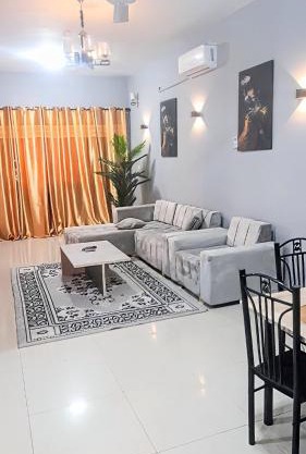 Appartement Moderne PanneaUx Solaires Golf, Bamako