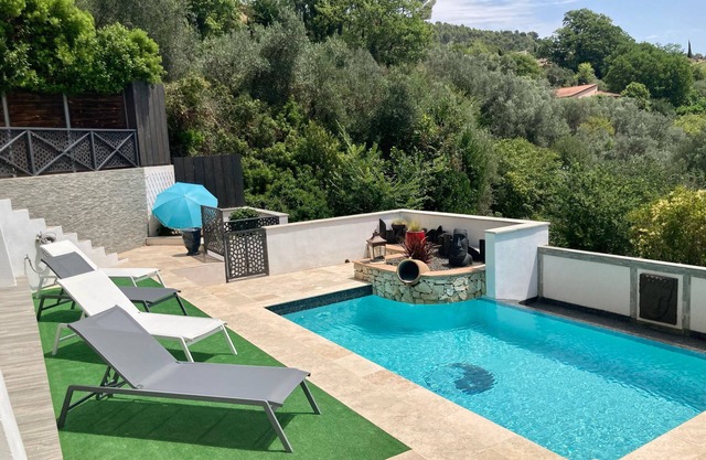 Appartement rez de Villa Dans Quartier Calme a Cinq Minutes du Centre