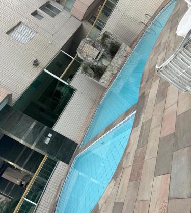 Apto com Piscina, Churrasqueira, Ar condicionado