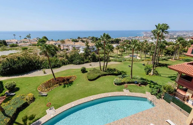 Apto. exclusivo con vista al mar