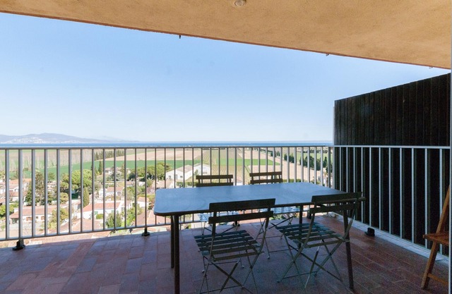 Apto TCanigo9B - Wifi, vistas, parking.
