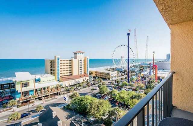 Aqua Beach Inn