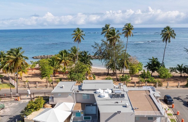 AQUA Terrazas | 7-Unit Coastal Fun & Dine Retreat