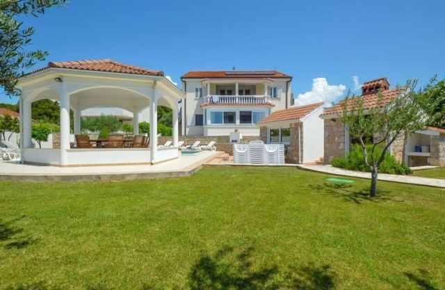 Aquanur by Interhome