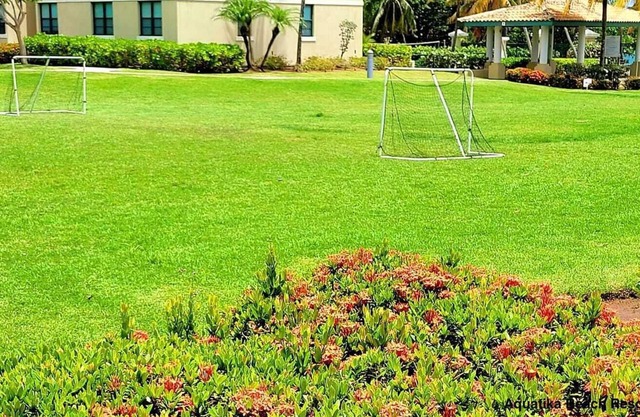 Aquatika Beach Resort Garden Apt for 8 people!