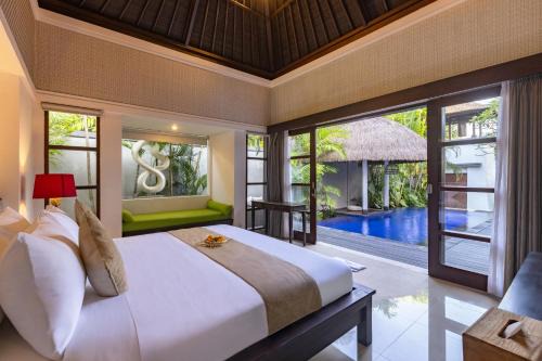 Aragreen Berawa Villa