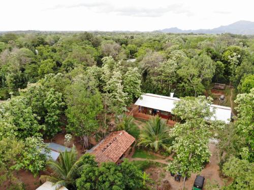 Araliya Self Cooking Resort Dambulla