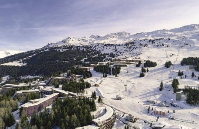 Arc 1800 - Studio with balcony overlooking Montblanc, at the foot of the slopes for 5 people.