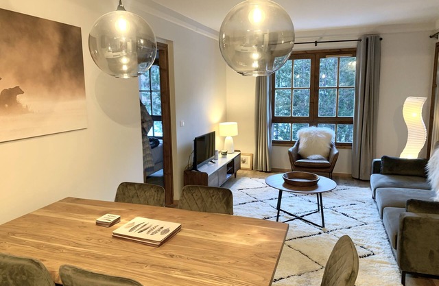 Arc 1950 - ski-in/out 2 bedroom apartment quiet area beautiful mountain views