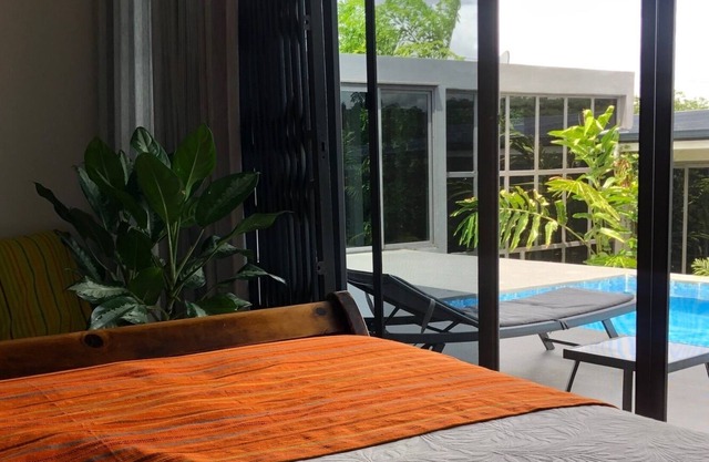 Architect designed villa w/ pool in secluded Aburi mountains