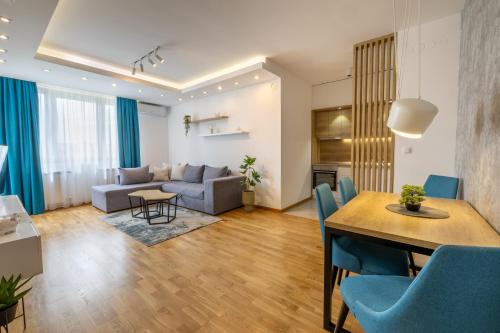 Arena BIG Luxury Apartments