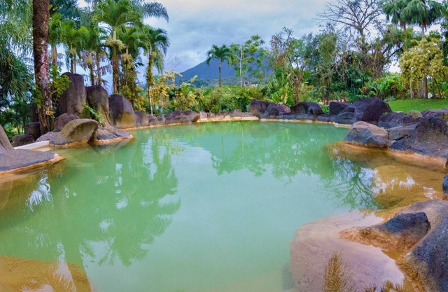 Arenal Paraíso Resort & Thermo Mineral Hot Springs