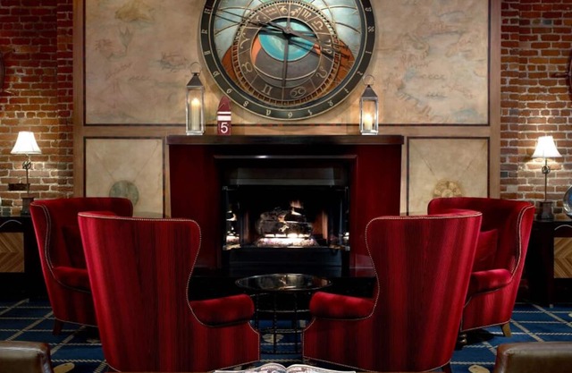 Argonaut Hotel, Deluxe Two Queen, Pets Allowed