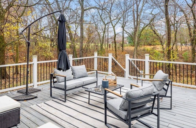 Arkansas Grand Oasis: Luxury & Adventure