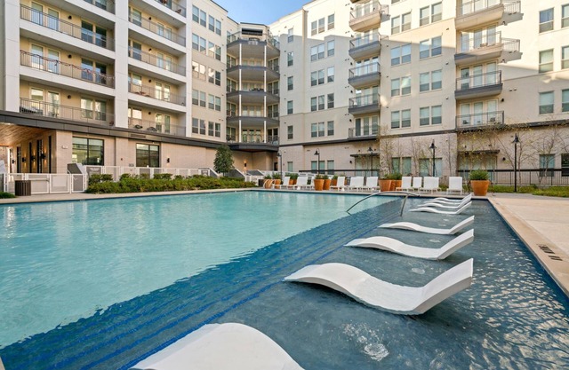 Arlington Stylish 2BD 2BA Apartment