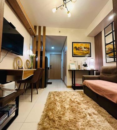 ARQ STAYCATION - RED RESIDENCES Makati