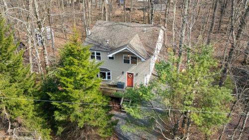 Arrowhead Lake Access Pool Fire Pit Near Ski Resorts Oswayo by AvantStay