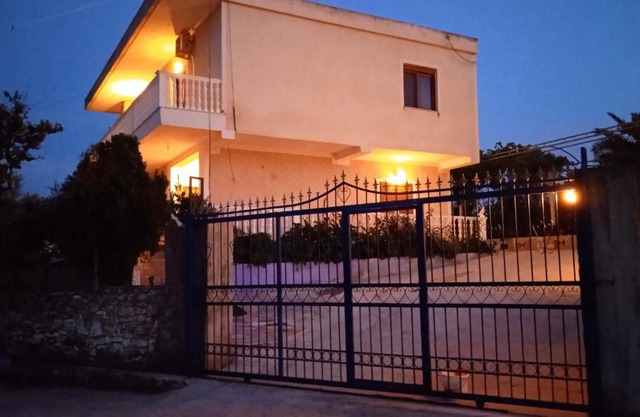 Arsen Apartments
