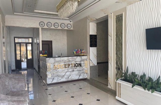 Art Angren Hotel