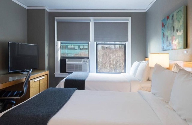 Art Lovers' Oasis - Close to Olympic Sculpture Park | 2 Units