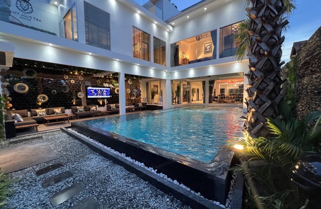 Art Pool Villa