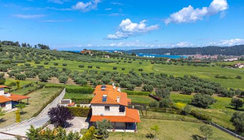 Artis Villa by RentalsPro Services - Poseidi Halkidiki