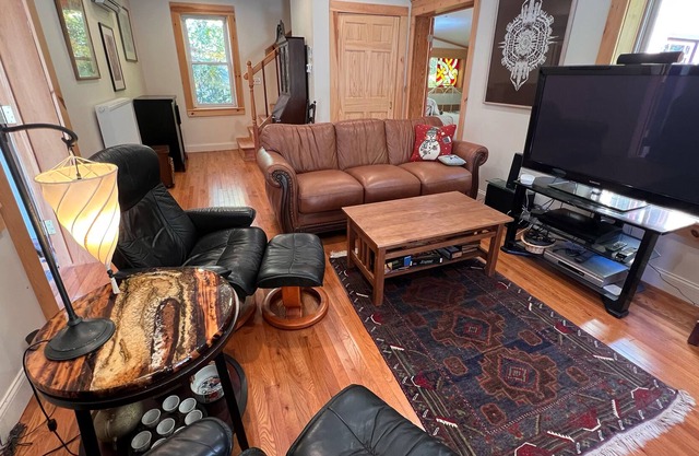 Artist-built home on 22 acres with ponds, woodlands, private hot tub, & firepit