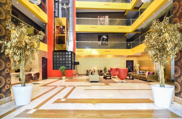 Asar Landmark Suites