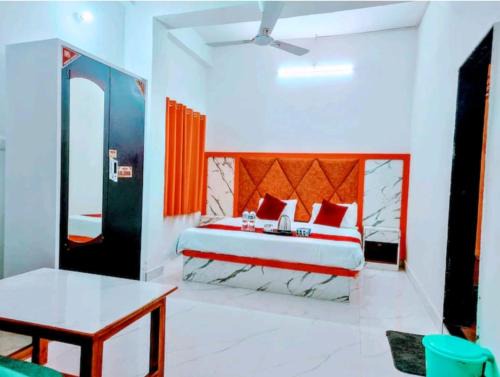 Ashram - Shri Ram Harshnam Ayodhya