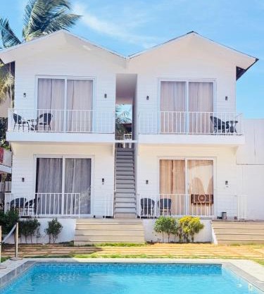 Ashvem beach resort by Tvessa