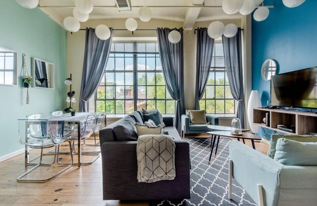 ASK FOR Discount-hip Vibrant 2BR Parking Wifi