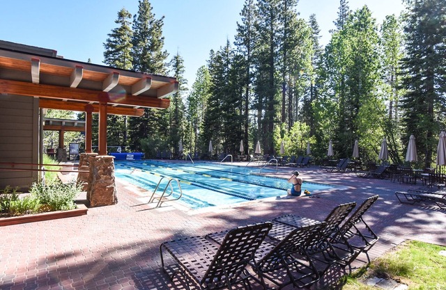 Aspen Grove 3090