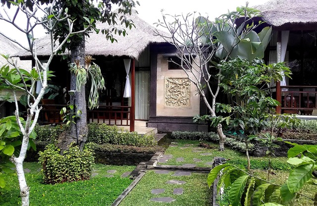 Astawa House