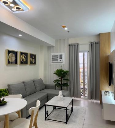 Asters - Two Bedroom Condo Unit with Balcony