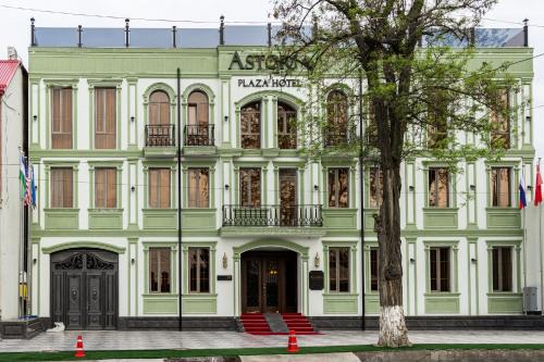 Astoria Plaza Hotel