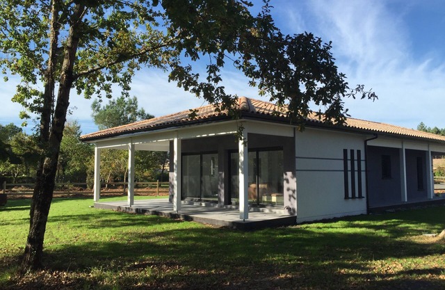 At the lake of Hourtin, New villa with garden for 8 people