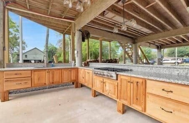 Atchafalaya Ahnvee, a slice of heaven on the river