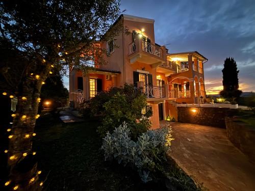 Athinas House