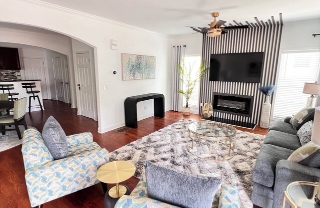 ATL Modern Retreat: 3BR, 8 Guests, Near Downtown & Airport