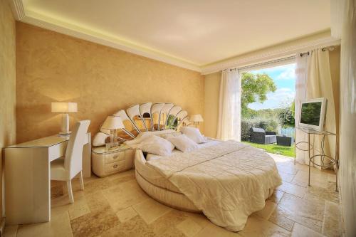 "AU HAVRE DE PAIX" 5 étoiles Prestige jacuzzi, hammam, sauna, PISCINE chauffée Mougins Cannes Grasse