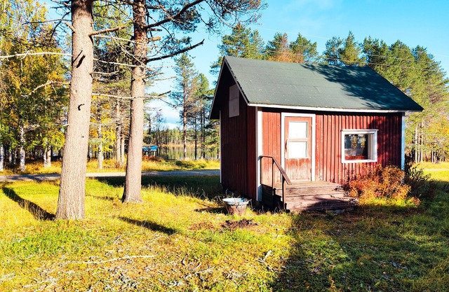 Authentic Countryhouse at the Reindeer Farm. Pet-Friendly!