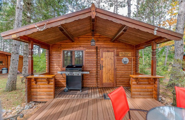 Authentic German Log Cabin in Hayward!