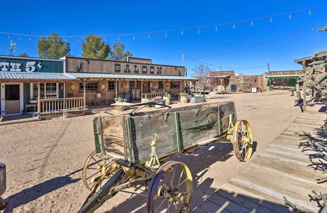Authentic Old West ‘Lazy G Ranch’ w/ Mtn Views