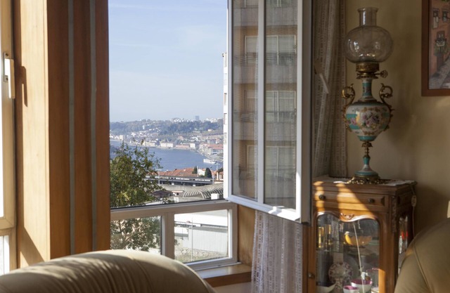 Avenida Apartment by MP