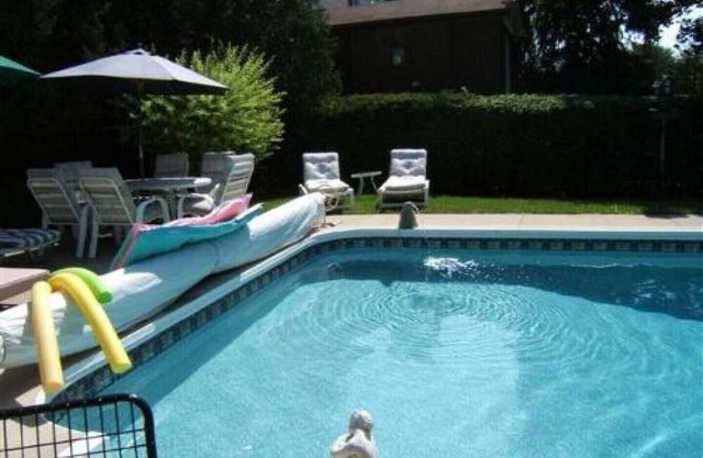Avonview Manor- Vive Provence Suite- Gracious Service with Style.