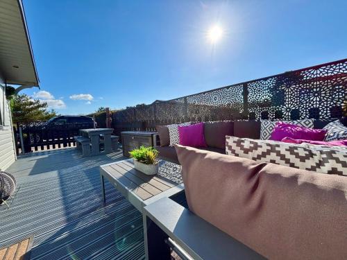 Award Winning Lodge Shorefields- Milford on Sea note NO HOT TUB AT LODGE
