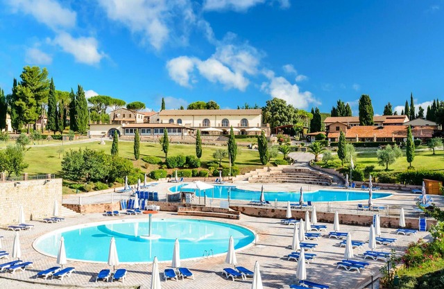 Awesome apartment in Niccioleta GR