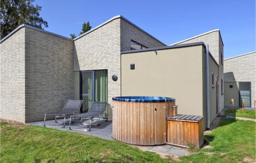 Awesome Home In Lembruchdümmer See