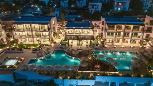 Ayaz Suites