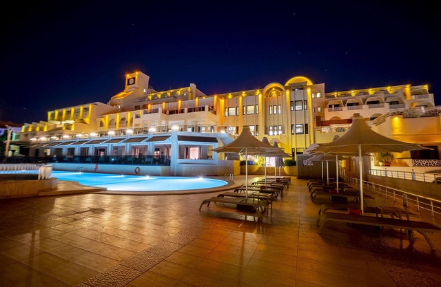 Azka Hotel